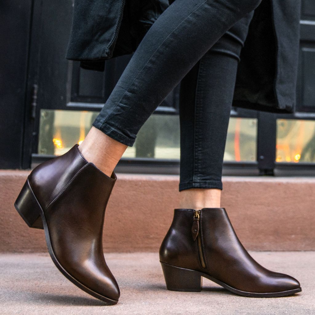 Downtown | Old English - Image 6