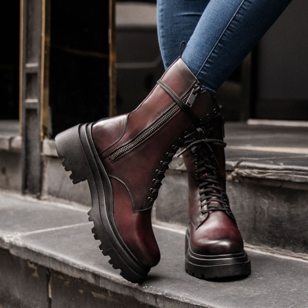 Fatale | Black Cherry - Image 6