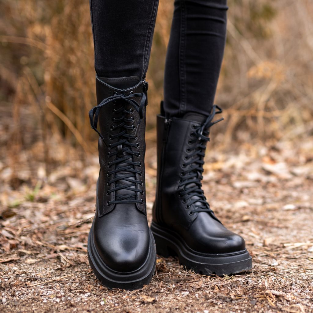 Fatale | Black - Image 7